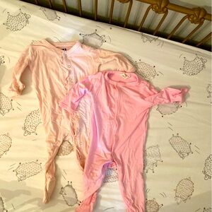 Girls bundle footies 0-3